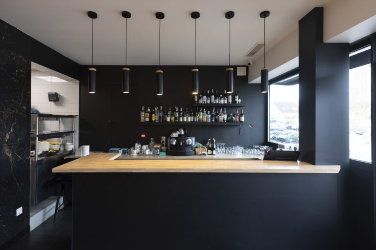 bar